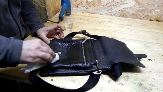 Покраска кожаных сумок своими руками